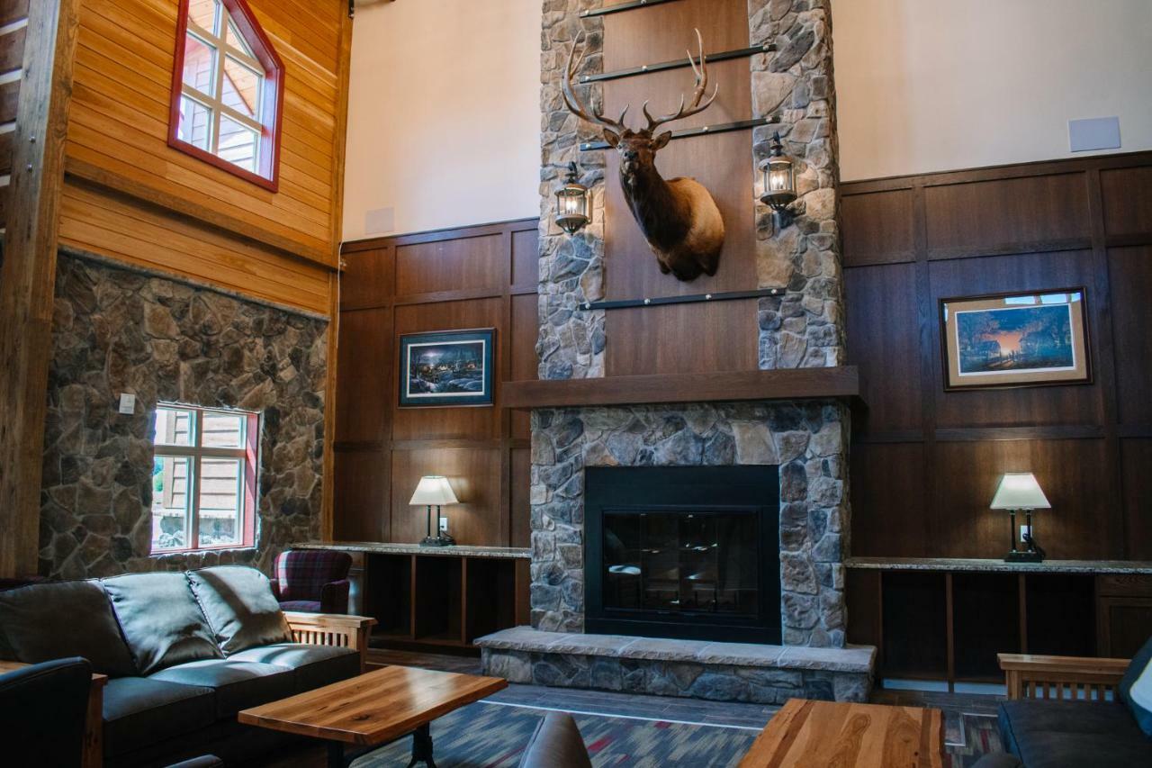 The Lodge At Mauston Eksteriør bilde